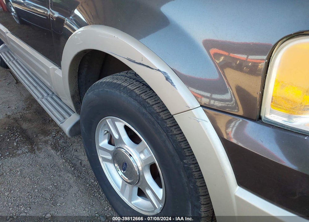 2005 FORD EXPEDITION EDDIE BAUER/KING RANCH VIN: 1FMFU18545LA93496