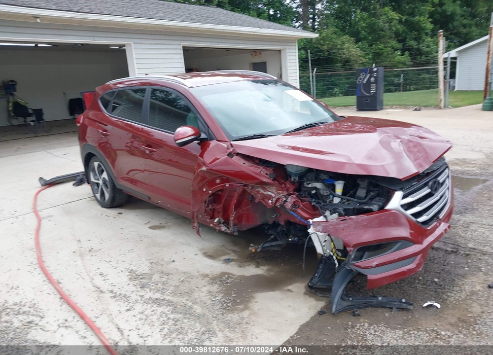2018 HYUNDAI TUCSON SPORT VIN: KM8J3CAL7JU784107