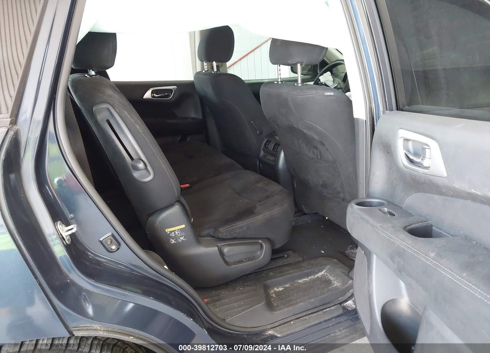 2015 NISSAN PATHFINDER S VIN: 5N1AR2MM7FC659540