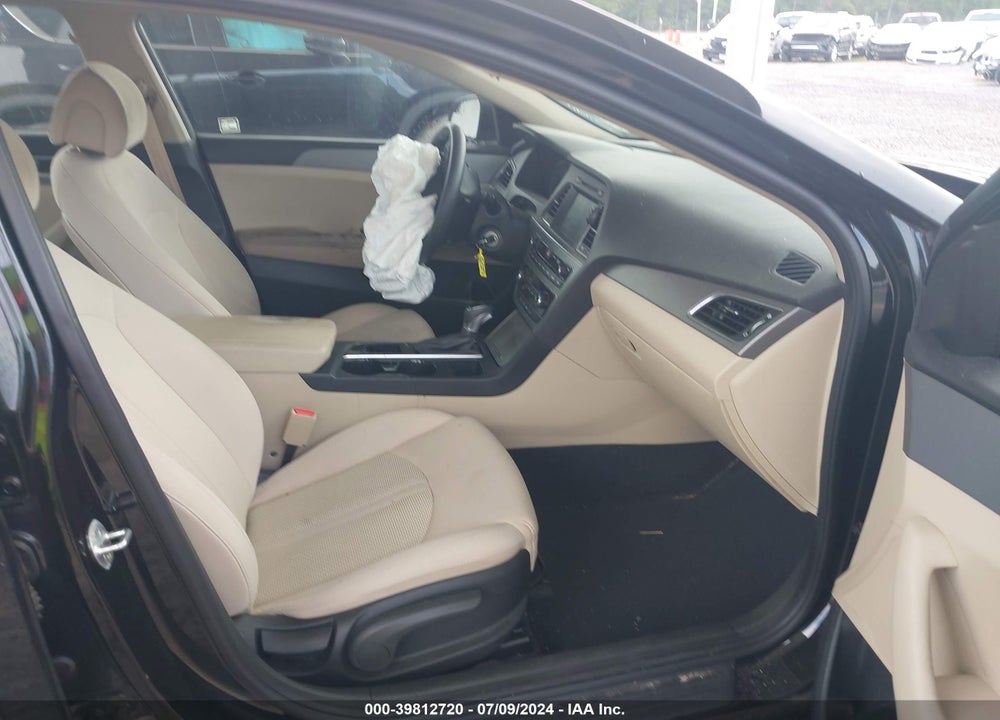 2017 HYUNDAI SONATA SE VIN: 5NPE24AF1HH506915