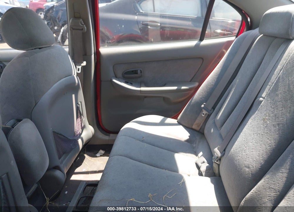 2005 HYUNDAI ELANTRA GLS/GT VIN: KMHDN46DX5U197033
