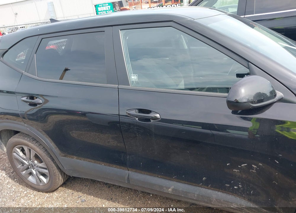 2022 KIA SELTOS LX VIN: KNDEPCAA8N7279903