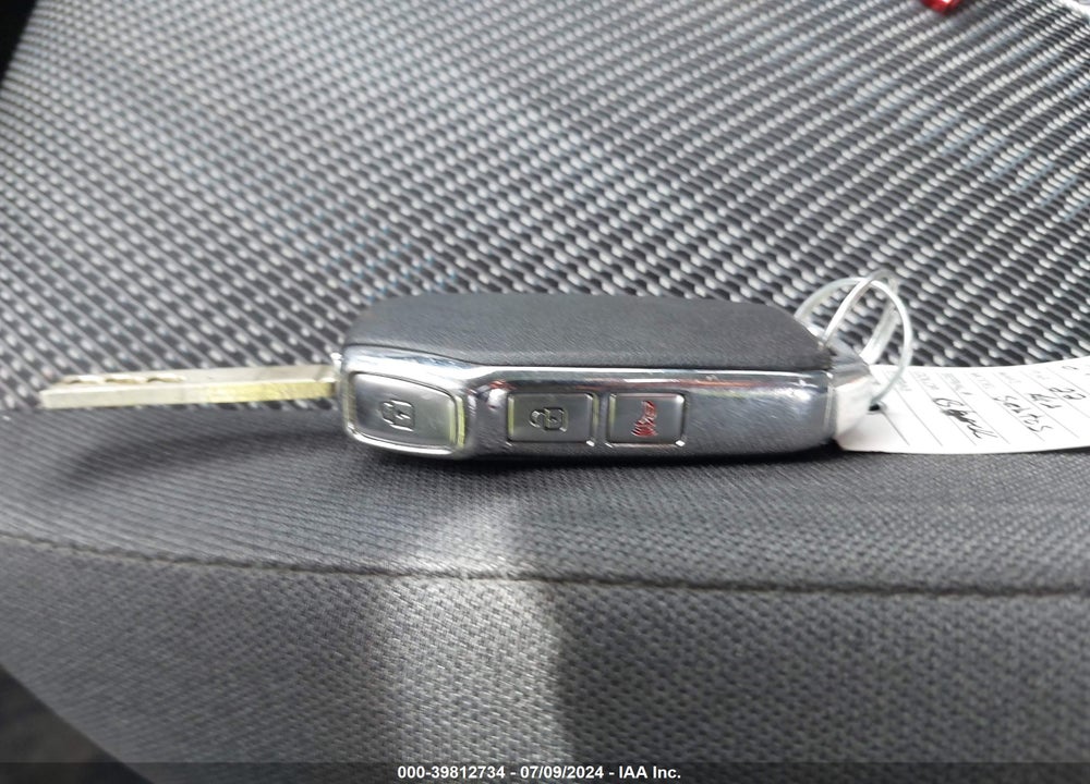 2022 KIA SELTOS LX VIN: KNDEPCAA8N7279903