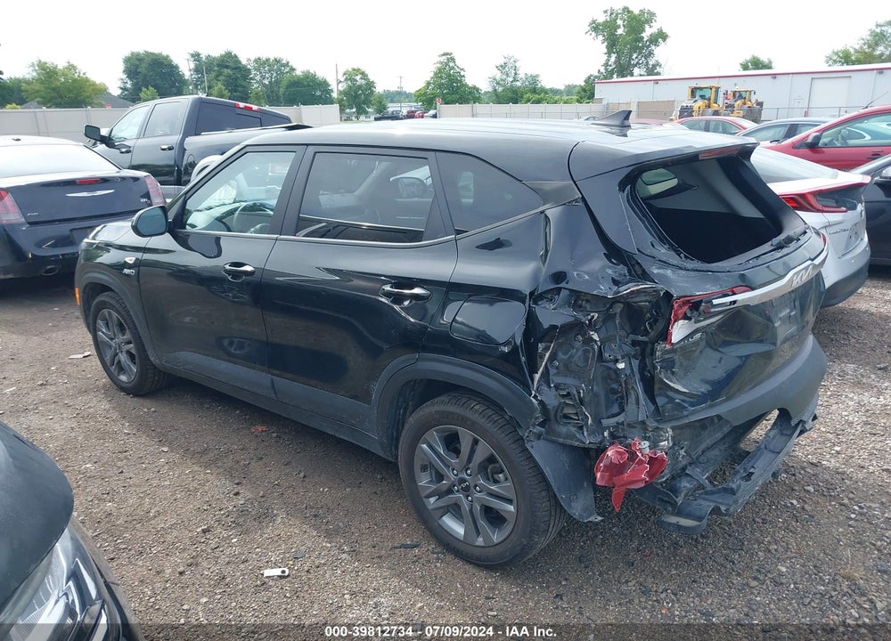 2022 KIA SELTOS LX VIN: KNDEPCAA8N7279903