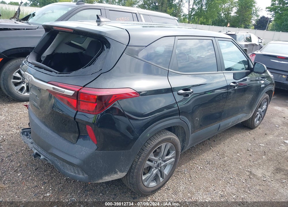 2022 KIA SELTOS LX VIN: KNDEPCAA8N7279903