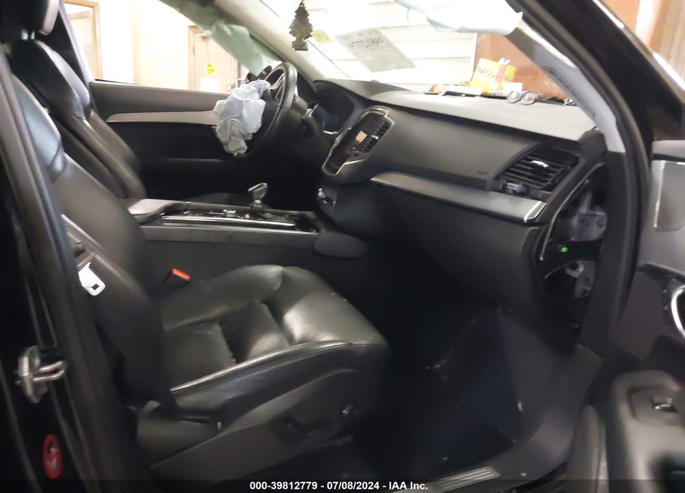 2017 VOLVO XC90 VIN: YV4A22PK5H1156040