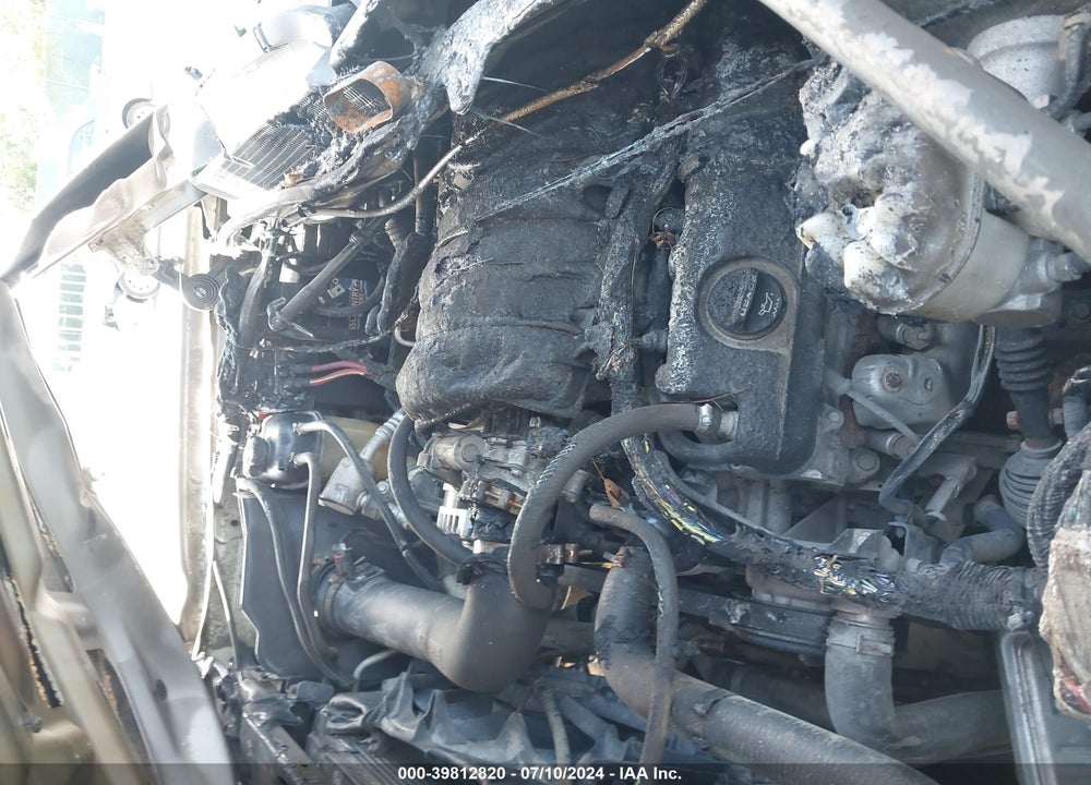 2014 CHEVROLET SILVERADO 1500 VIN: 1GCVKREC6EZ169532