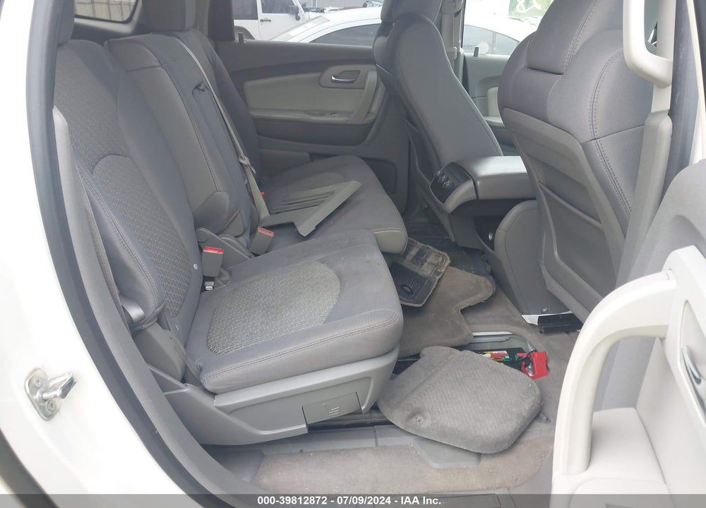 2011 CHEVROLET TRAVERSE 1LT VIN: 1GNKVGED2BJ364679