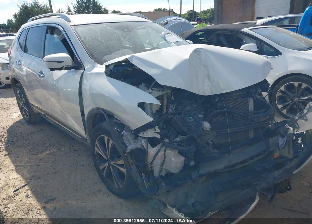 2017 NISSAN ROGUE SL VIN: JN8AT2MV6HW006167