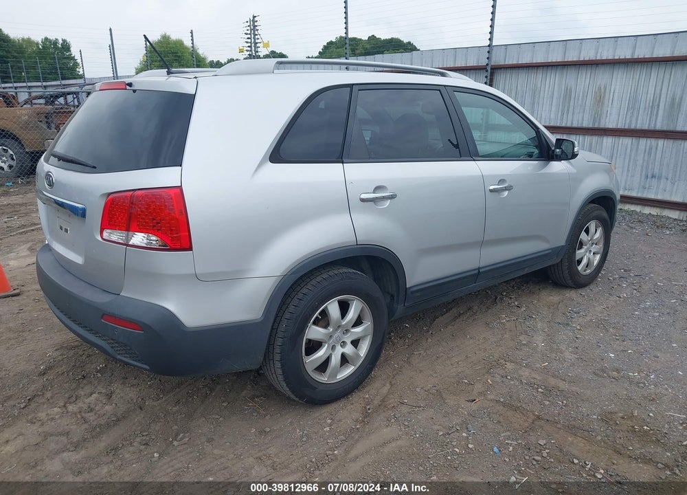 2011 KIA SORENTO LX VIN: 5XYKT4A11BG097401