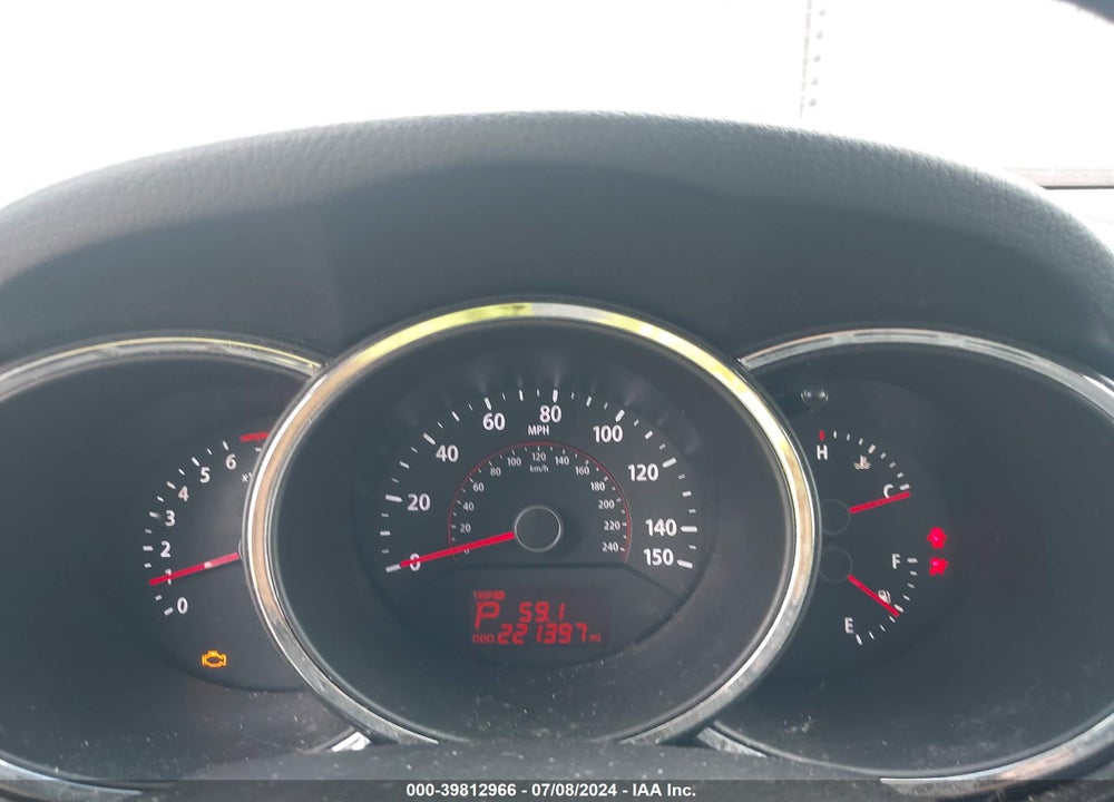 2011 KIA SORENTO LX VIN: 5XYKT4A11BG097401