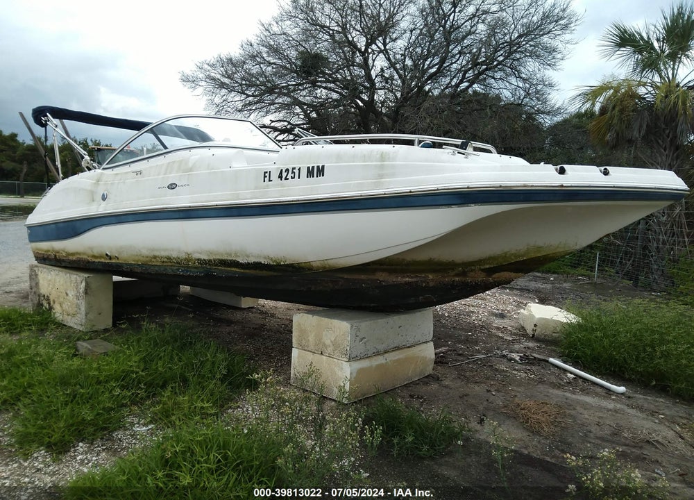 2004 HURRICANE OTHER VIN: GDYH4957B404