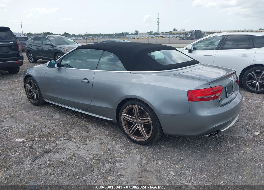 2010 AUDI S5 3.0 PREMIUM PLUS VIN: WAUCGAFH1AN026250