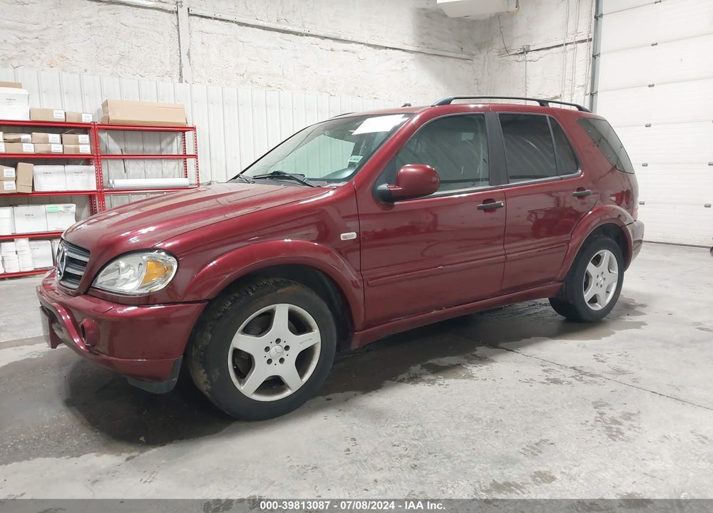 2000 MERCEDES-BENZ ML 55 AMG VIN: 4JGAB74EXYA160501