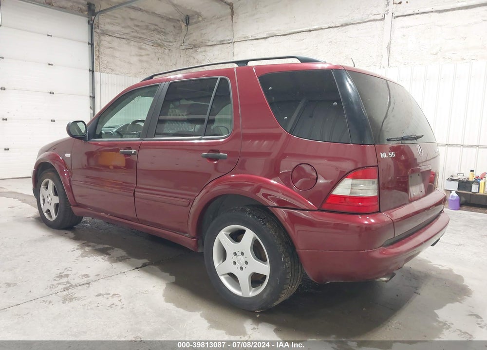 2000 MERCEDES-BENZ ML 55 AMG VIN: 4JGAB74EXYA160501