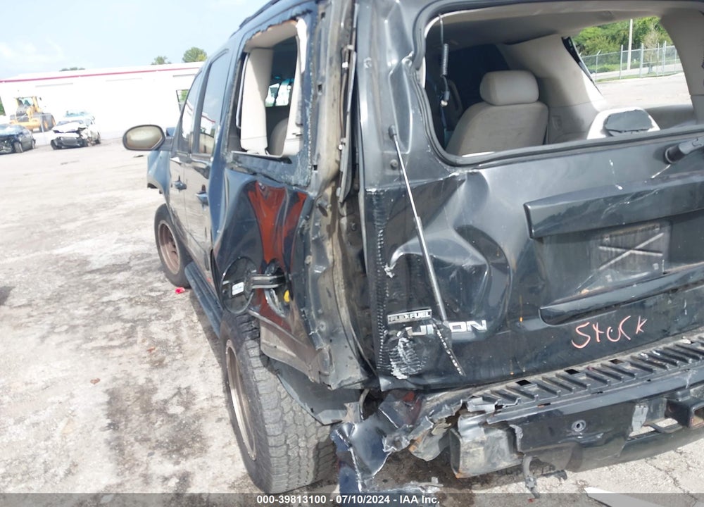 2008 GMC YUKON SLT VIN: 1GKFK13058R235429