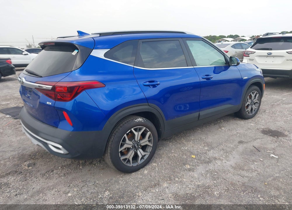 2021 KIA SELTOS EX VIN: KNDERCAA1M7096335