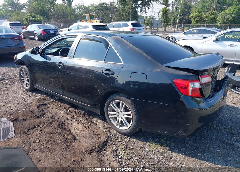 2012 TOYOTA CAMRY SE VIN: 4T1BF1FK9CU083880