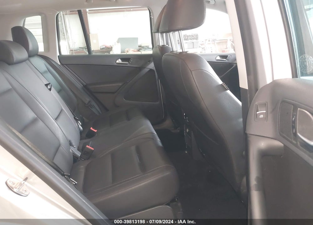 2017 VOLKSWAGEN TIGUAN 2.0T WOLFSBURG EDITION VIN: WVGRV7AX5HW508983