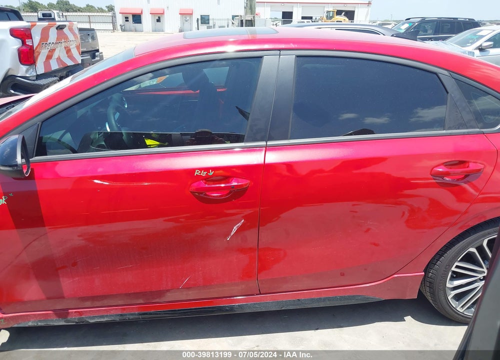 2024 KIA FORTE GT VIN: 3KPF44AC7RE780730