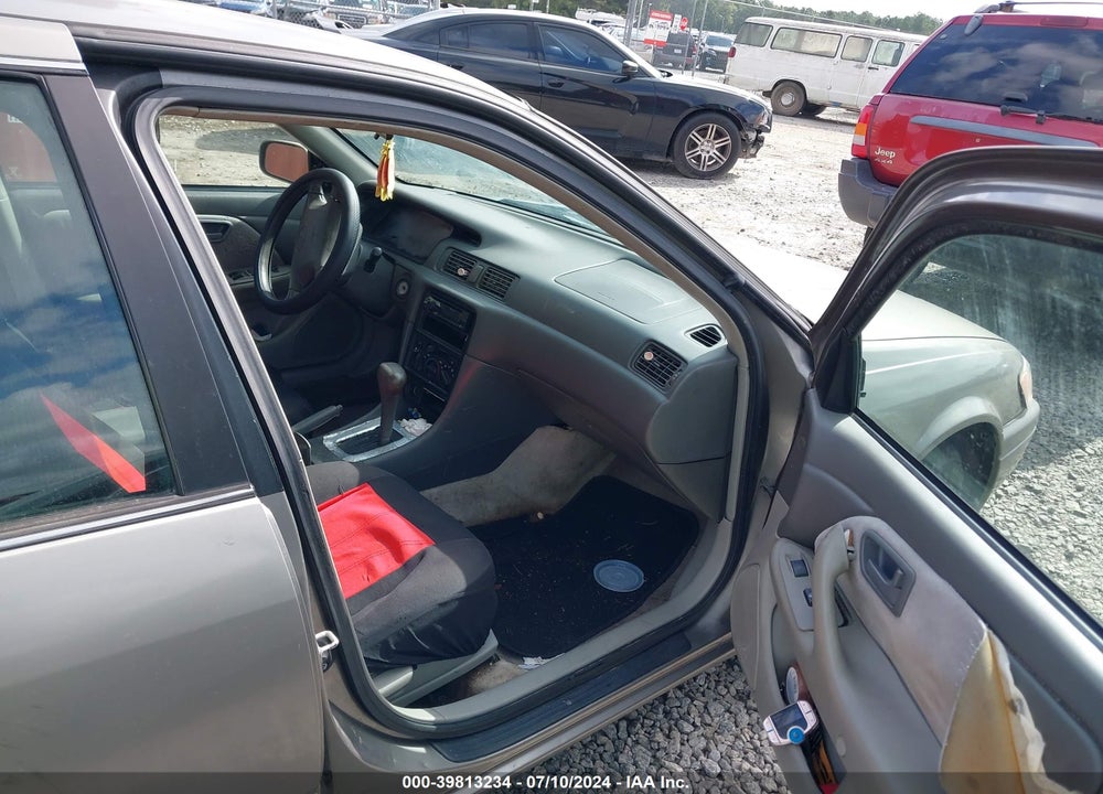 1997 TOYOTA CAMRY CE VIN: 4T1BG22K7VU158247