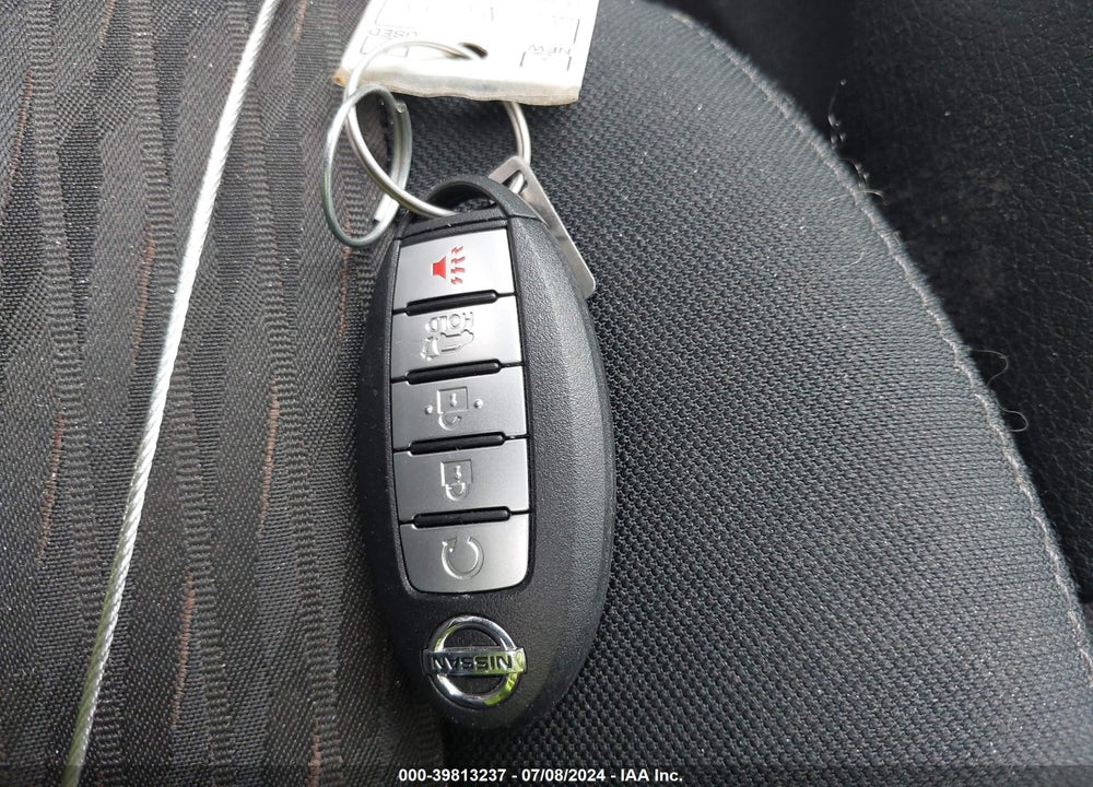 2018 NISSAN ROGUE SV VIN: 5N1AT2MT3JC846811