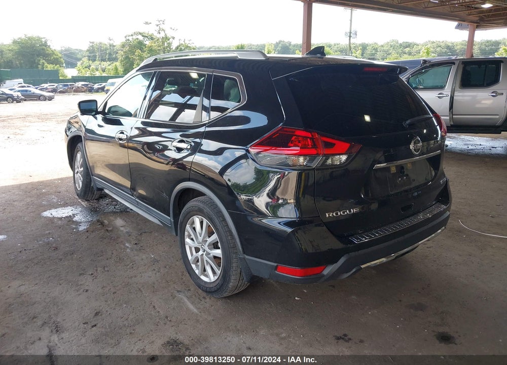 2018 NISSAN ROGUE SV VIN: KNMAT2MV9JP615961