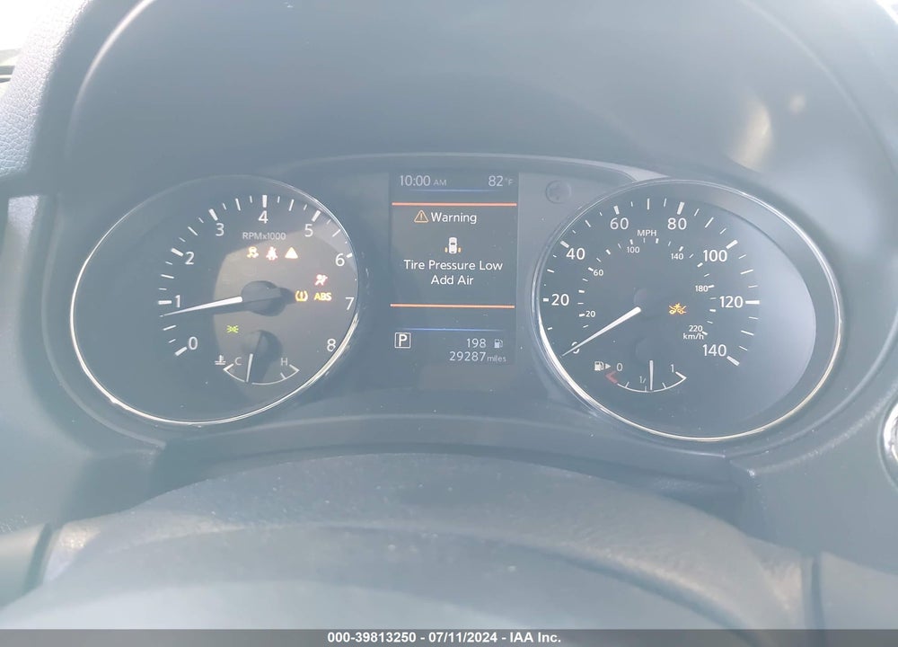 2018 NISSAN ROGUE SV VIN: KNMAT2MV9JP615961