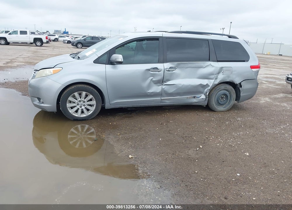 2014 TOYOTA SIENNA LIMITED V6 7 PASSENGER VIN: 5TDYK3DCXES412398
