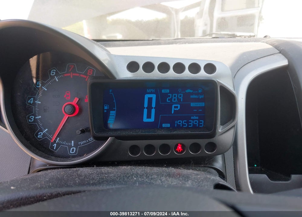 2016 CHEVROLET SONIC VIN: 1G1JC6SB3G4117886