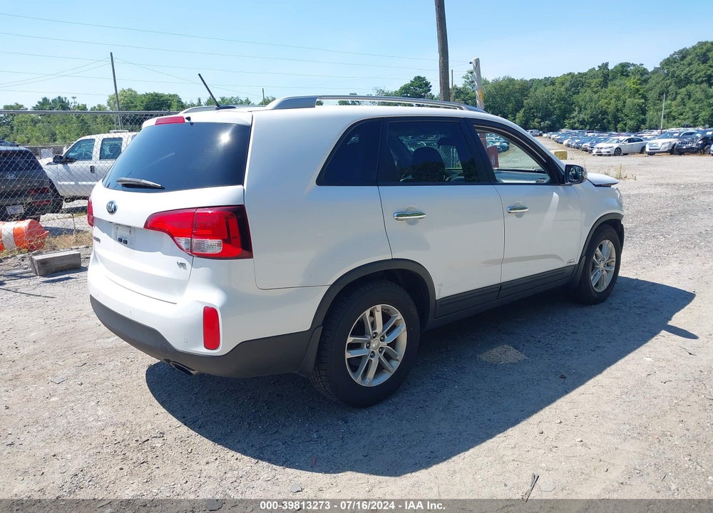 2015 KIA SORENTO LX V6 VIN: 5XYKTDA7XFG625057