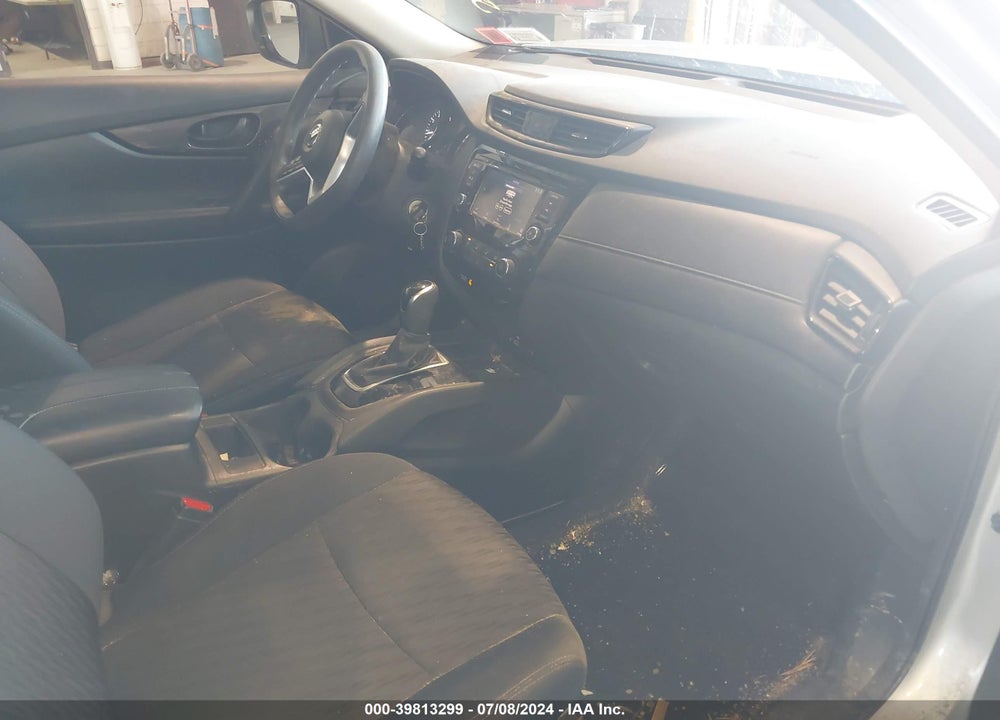 2019 NISSAN ROGUE S VIN: 5N1AT2MV1KC816676