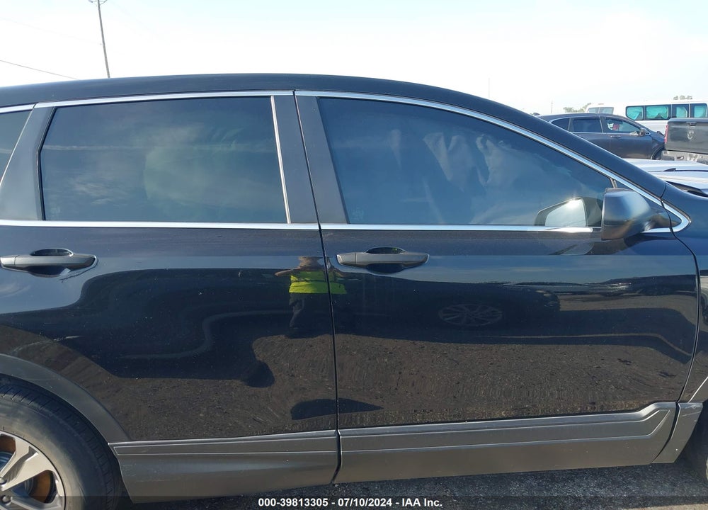 2019 HONDA CR-V LX VIN: 2HKRW5H39KH409573