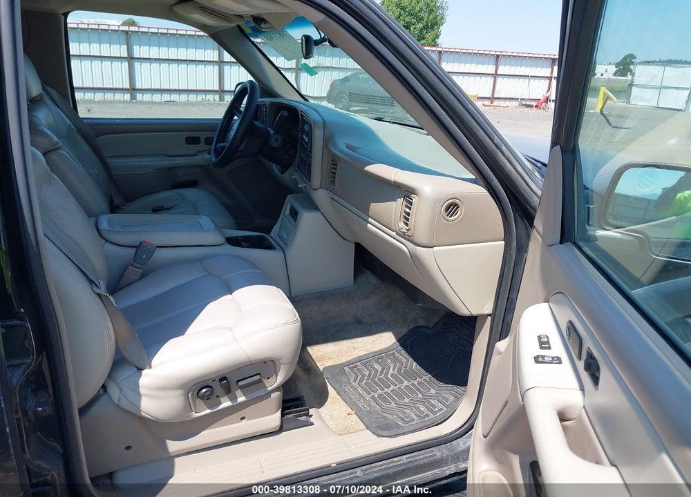 2002 CHEVROLET SUBURBAN 1500 LT VIN: 3GNFK16Z22G257120