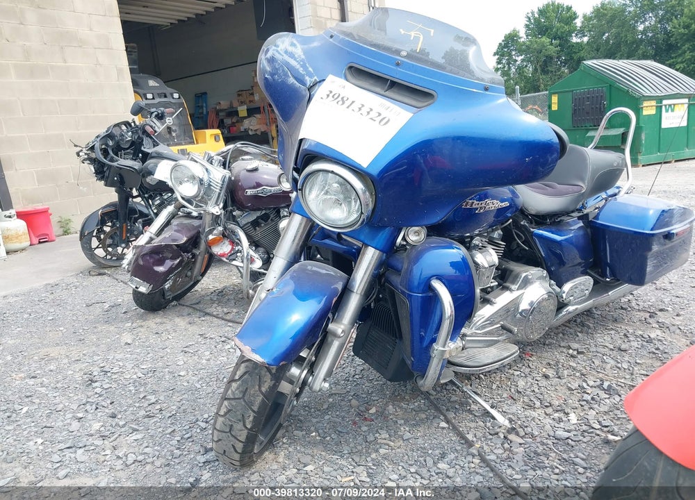 2017 HARLEY-DAVIDSON FLHXS STREET GLIDE SPECIAL VIN: 1HD1KRC1XHB622823