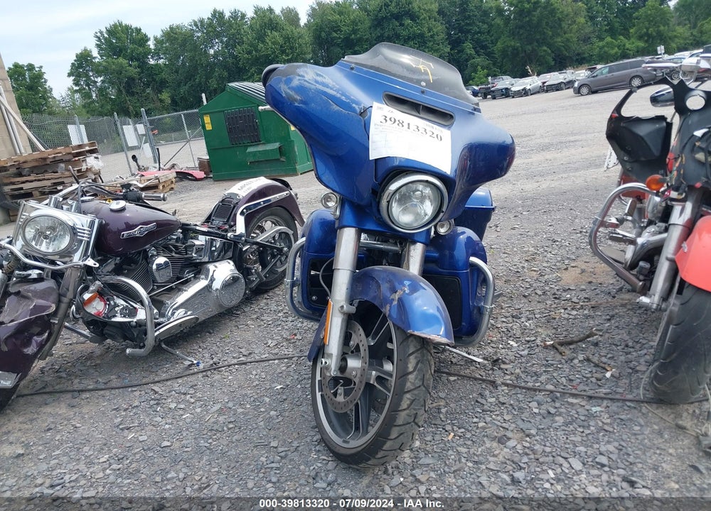 2017 HARLEY-DAVIDSON FLHXS STREET GLIDE SPECIAL VIN: 1HD1KRC1XHB622823