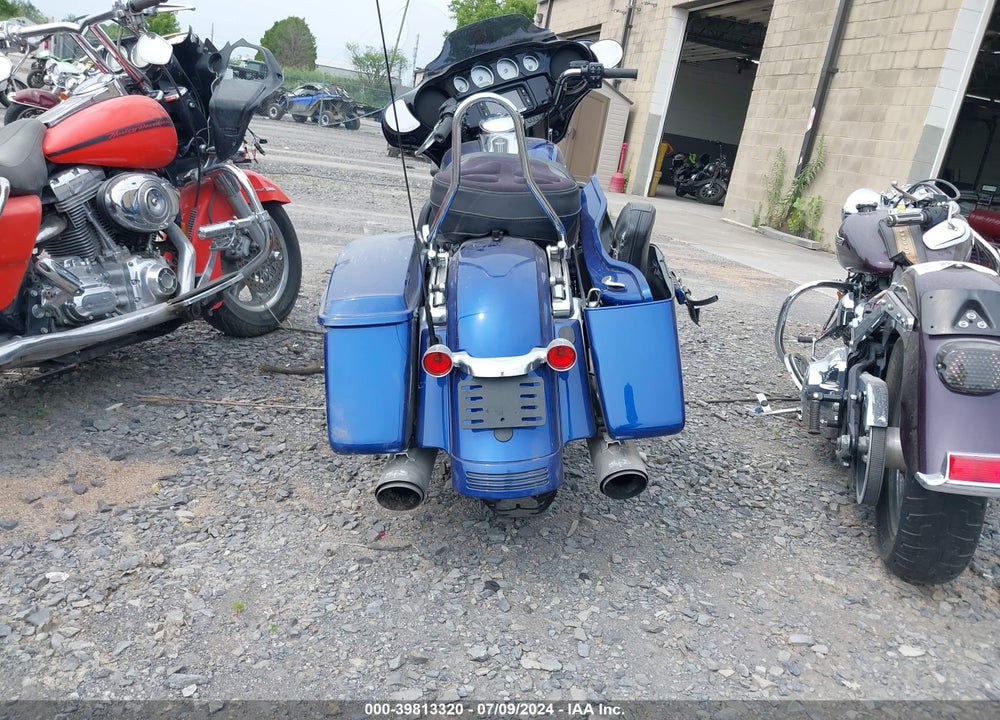 2017 HARLEY-DAVIDSON FLHXS STREET GLIDE SPECIAL VIN: 1HD1KRC1XHB622823