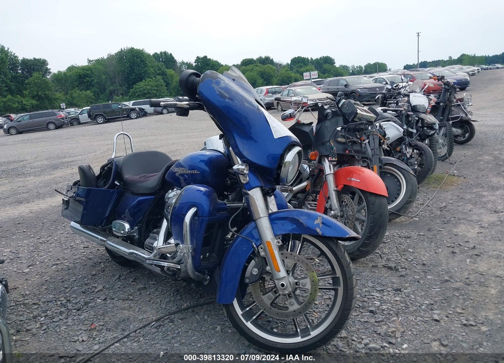 2017 HARLEY-DAVIDSON FLHXS STREET GLIDE SPECIAL VIN: 1HD1KRC1XHB622823