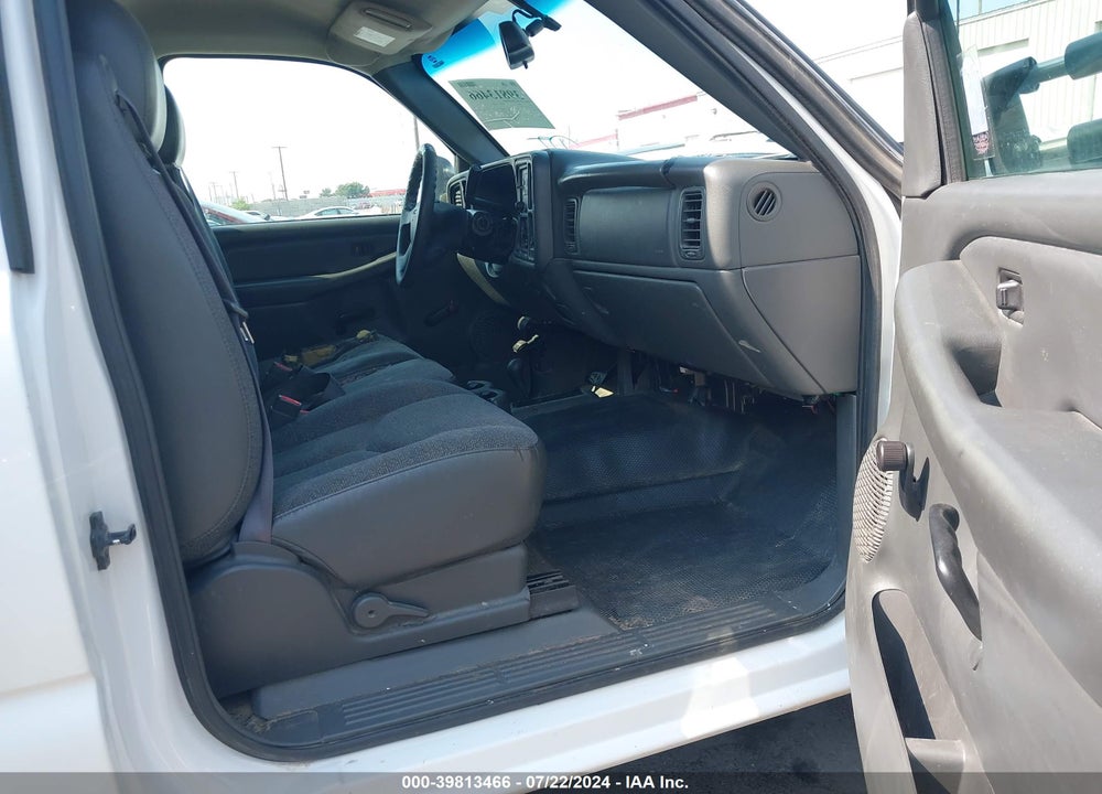 2004 GMC SIERRA 1500 WORK TRUCK VIN: 1GTEK14V44E188008