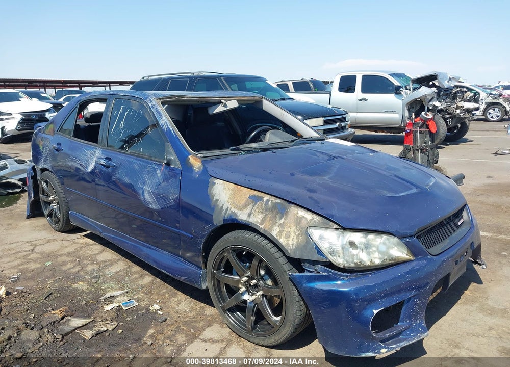 2001 LEXUS IS 300 VIN: JTHBD182410021619