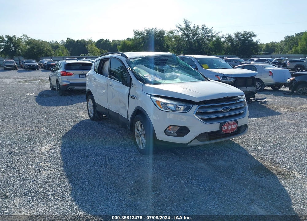 2018 FORD ESCAPE SE VIN: 1FMCU0G95JUC63435