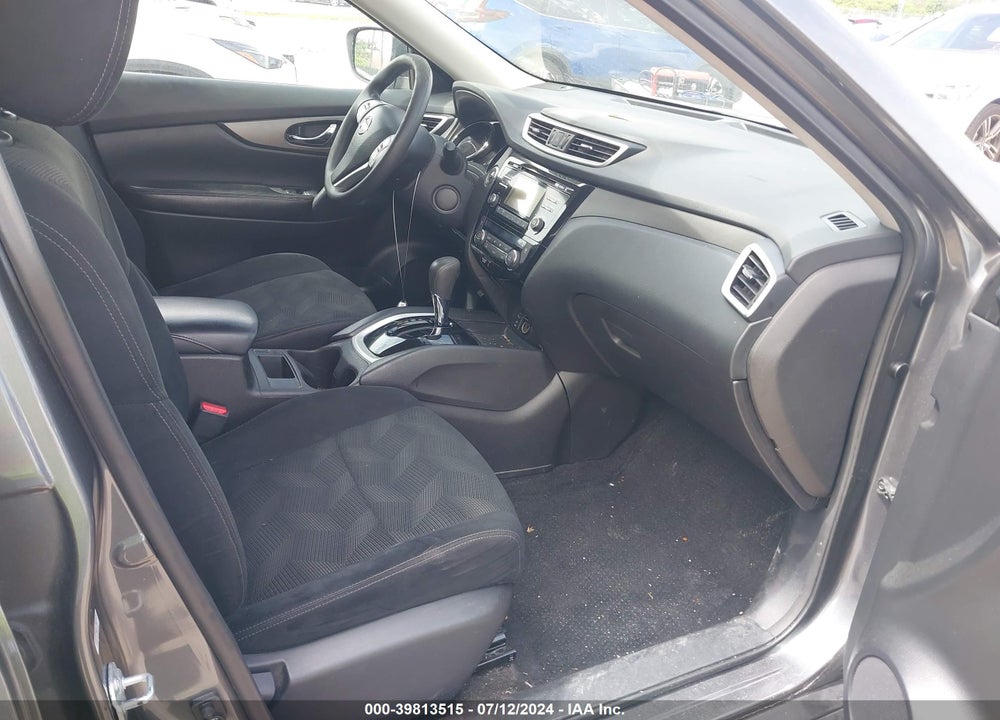 2015 NISSAN ROGUE SV VIN: 5N1AT2ML1FC919021