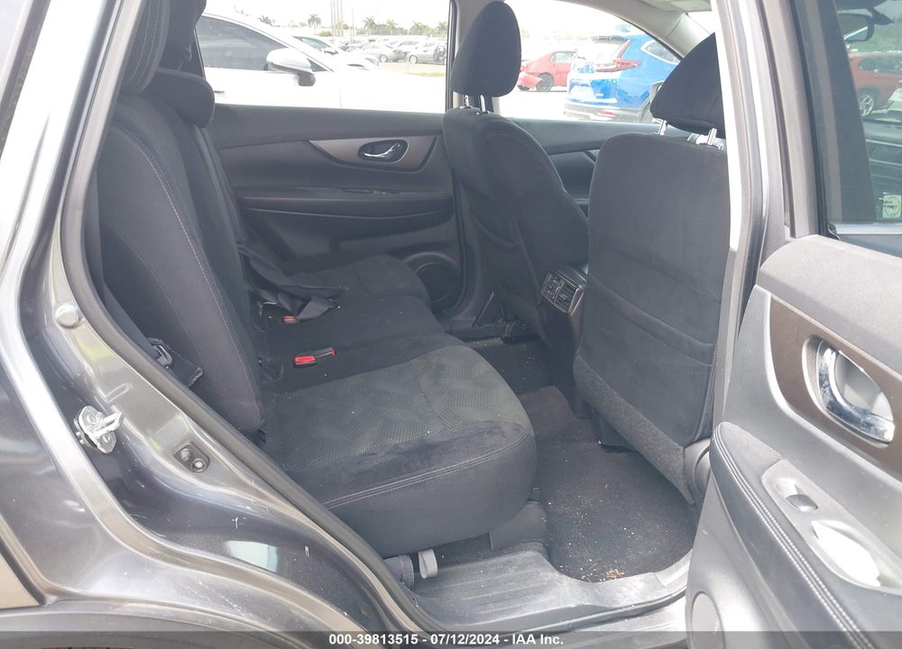 2015 NISSAN ROGUE SV VIN: 5N1AT2ML1FC919021