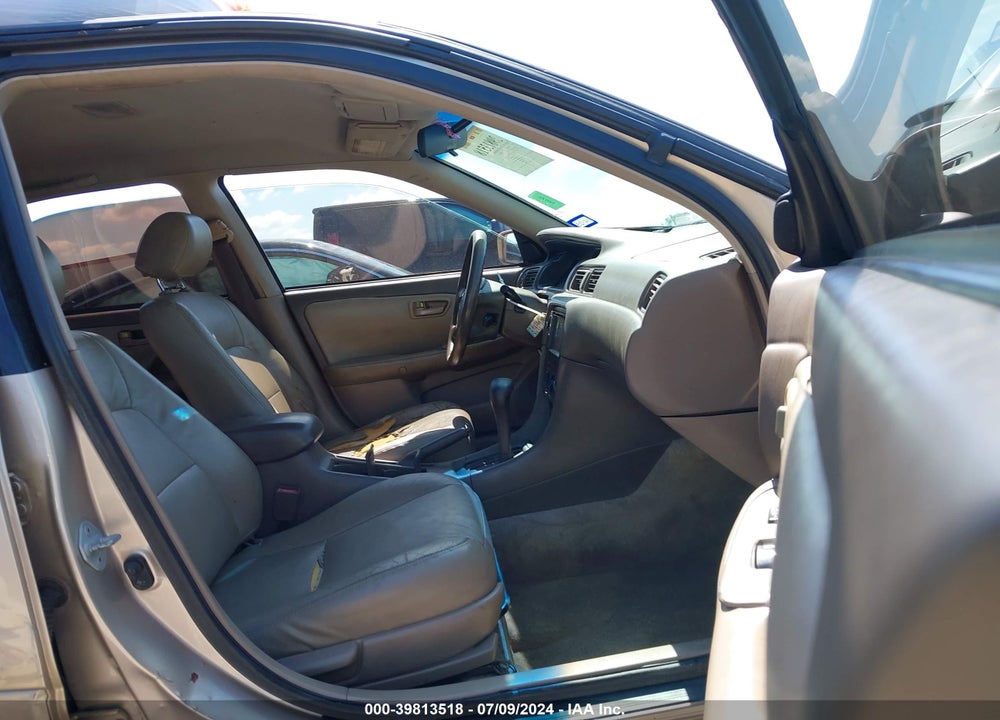 2000 TOYOTA CAMRY LE VIN: 4T1BG22K3YU732041