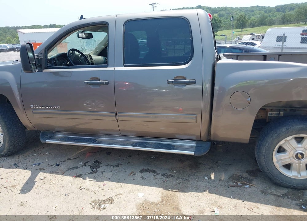 2013 CHEVROLET SILVERADO 1500 LT VIN: 3GCPKSE72DG115002