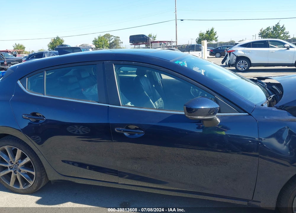 2018 MAZDA 3 GRAND TOURING VIN: 3MZBN1M32JM269391