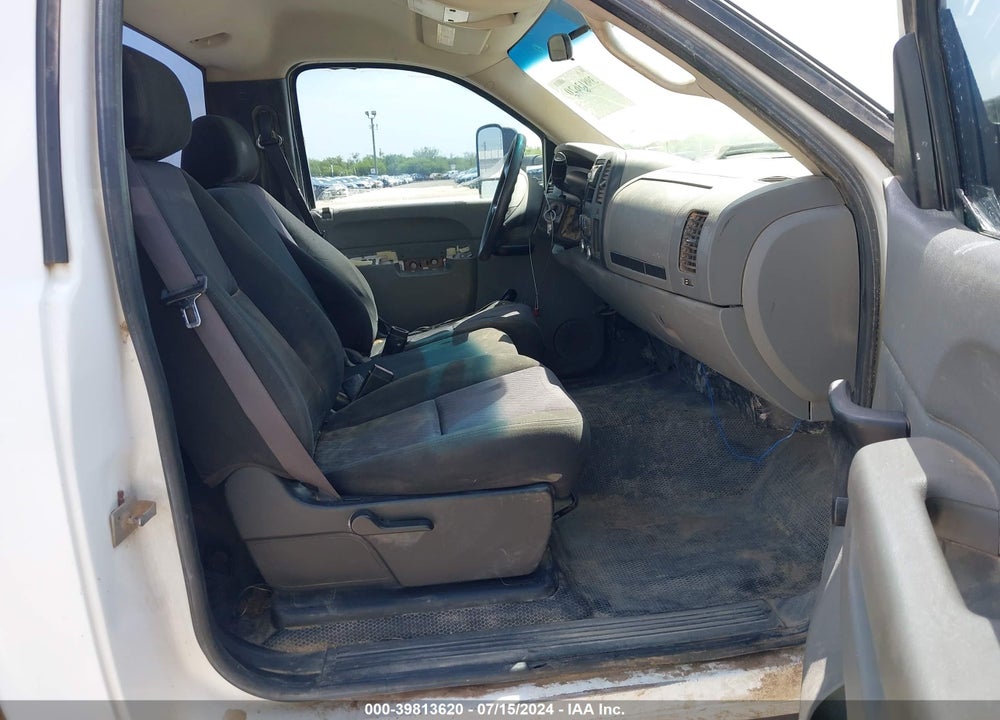2011 GMC SIERRA 2500HD WORK TRUCK VIN: 1GT01ZCG3BF113872