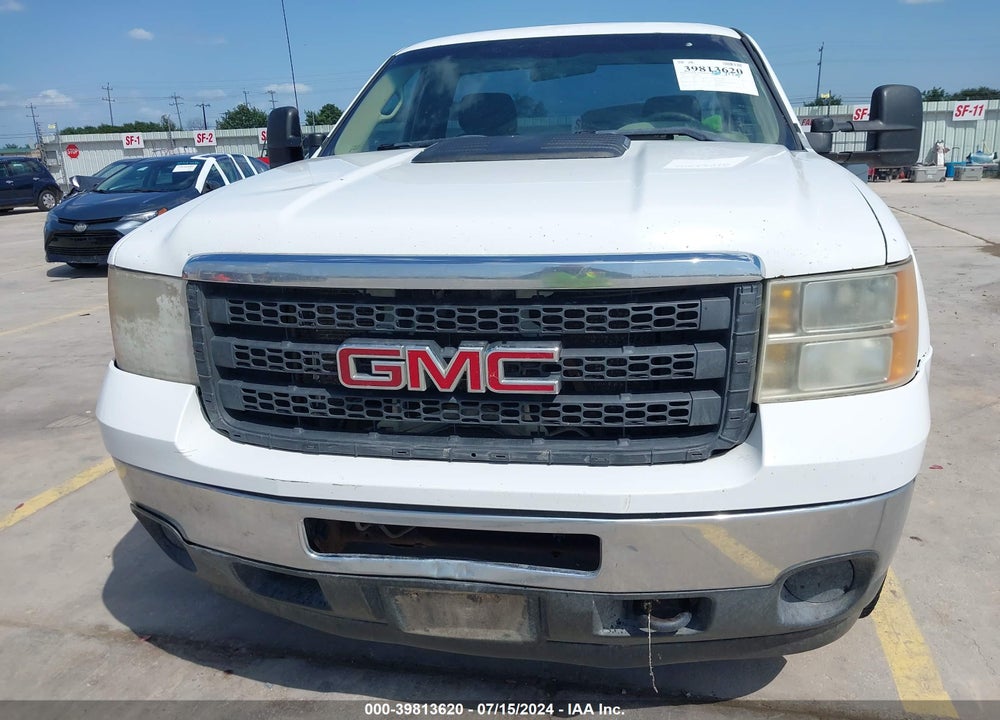 2011 GMC SIERRA 2500HD WORK TRUCK VIN: 1GT01ZCG3BF113872