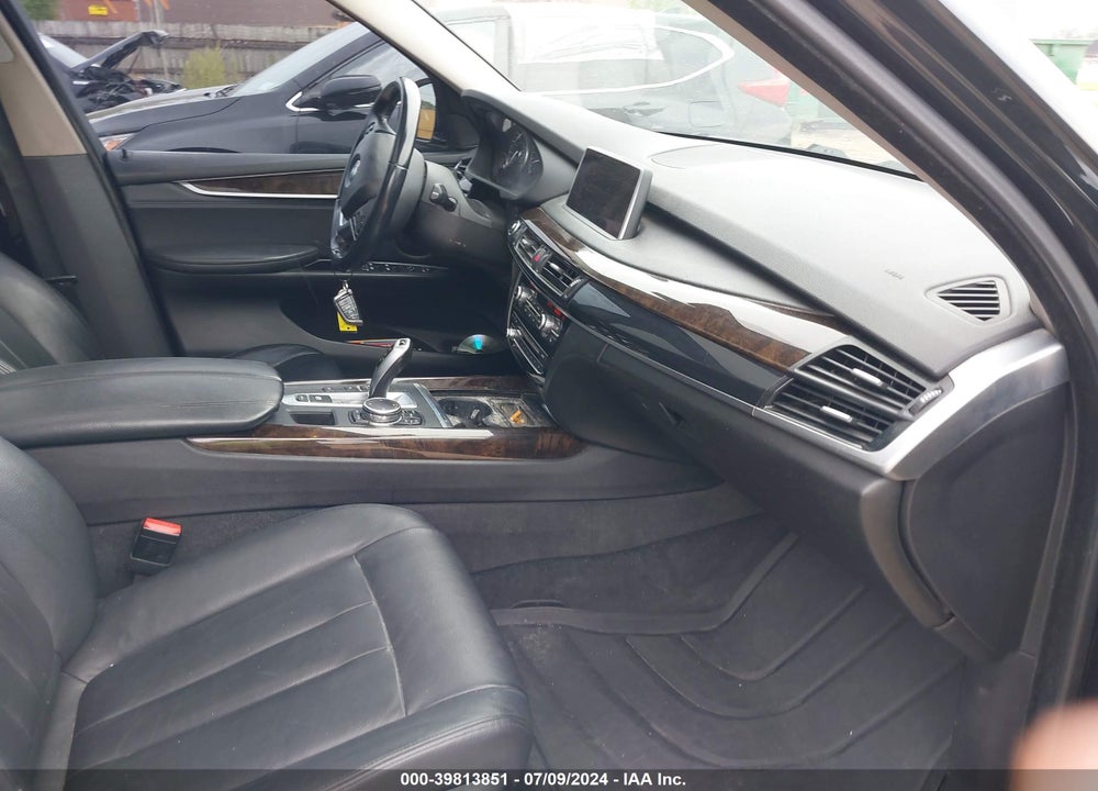 2015 BMW X5 XDRIVE35I VIN: 5UXKR0C58F0K70624