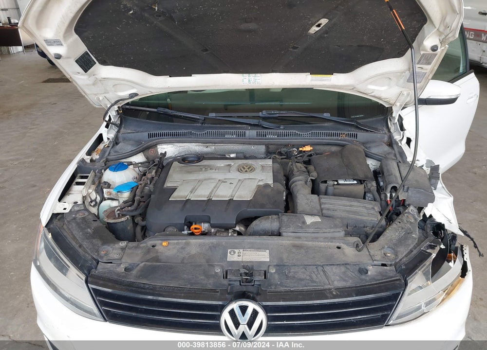 2011 VOLKSWAGEN JETTA 2.0L TDI VIN: 3VWLL7AJ4BM109840